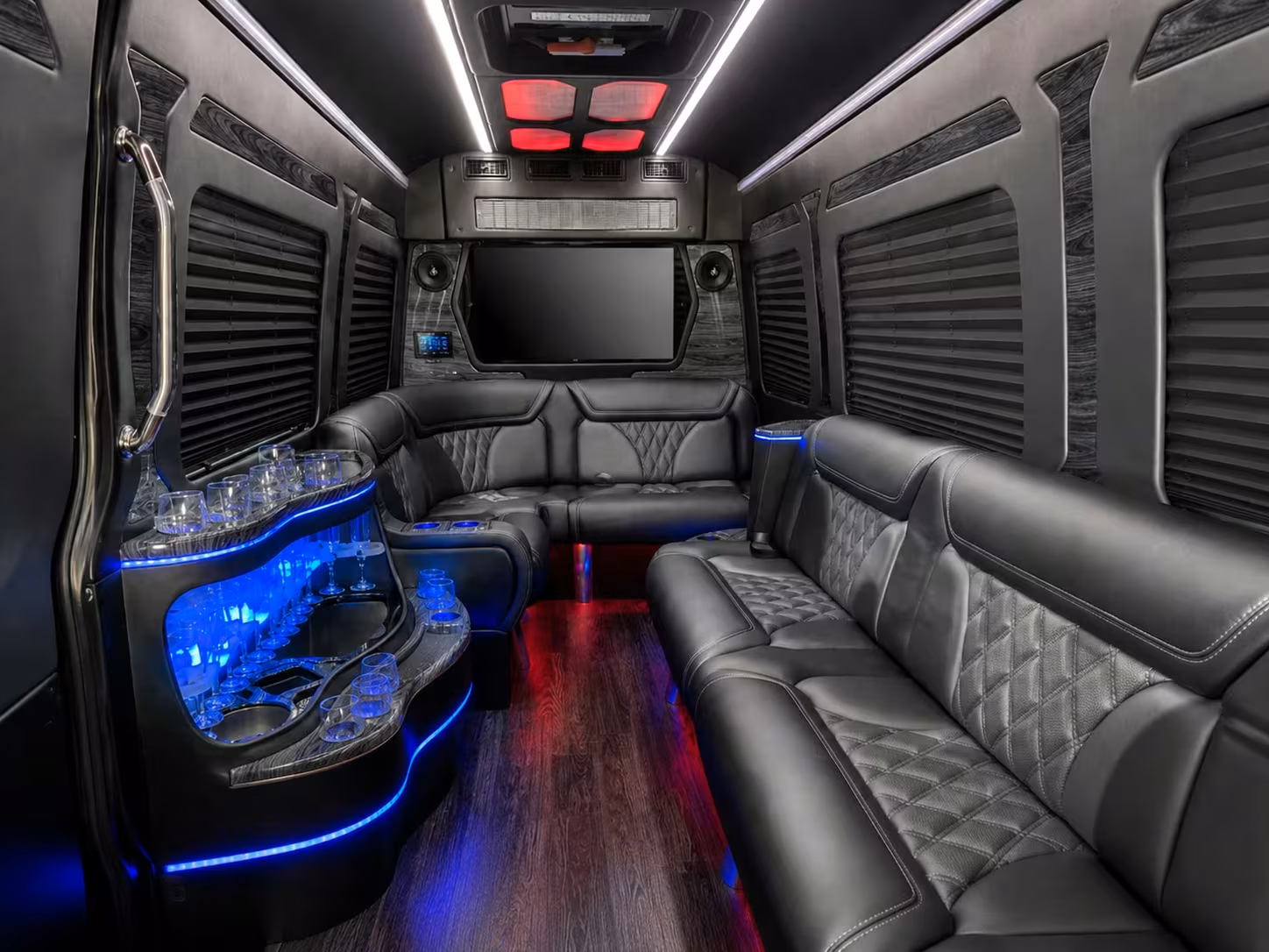 construction worker shuttle buses for medford jobsites