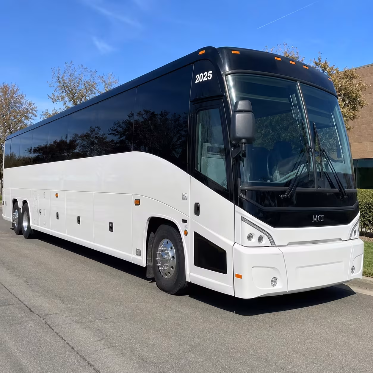 medford charter buses to concerts in portland and eugene